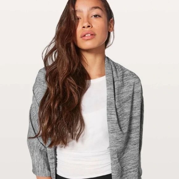 Lululemon Vinyasa Scarf - Black and White - Picture 3 of 4